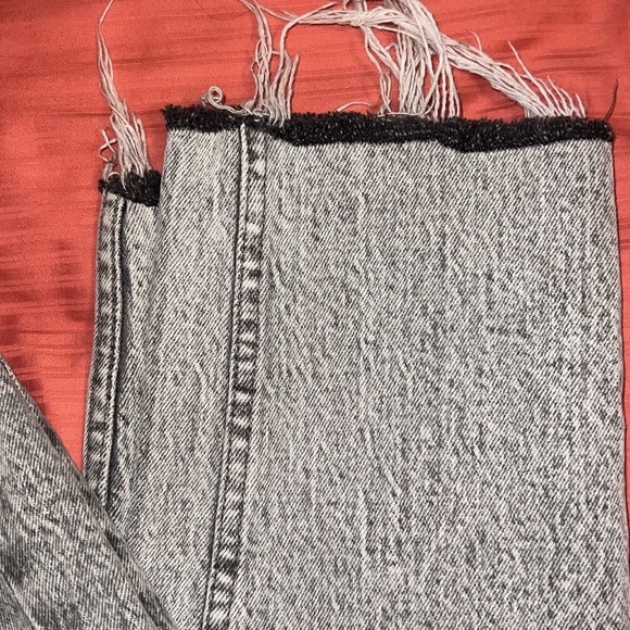 Aeropostale Women's Acid Wash Gray Mom Jeans - Picture 4 of 4